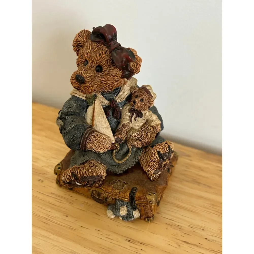 Boyds Bearstone 1993 Sailboat Baby Bear on Suitcase Figurine Style 2000